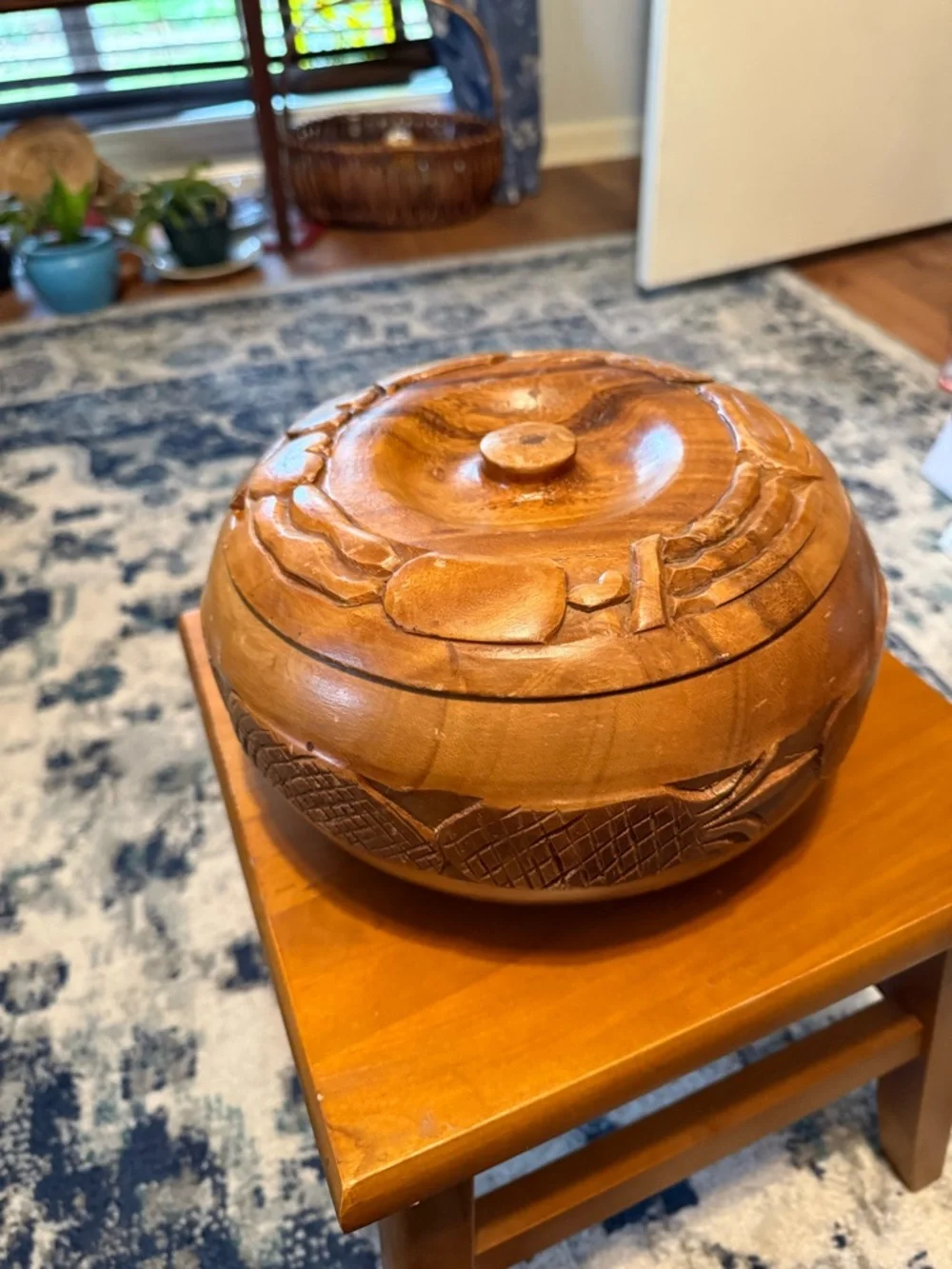 Hand Carved Vintage Wooden Lidded Bowl - Island Motif - READ description